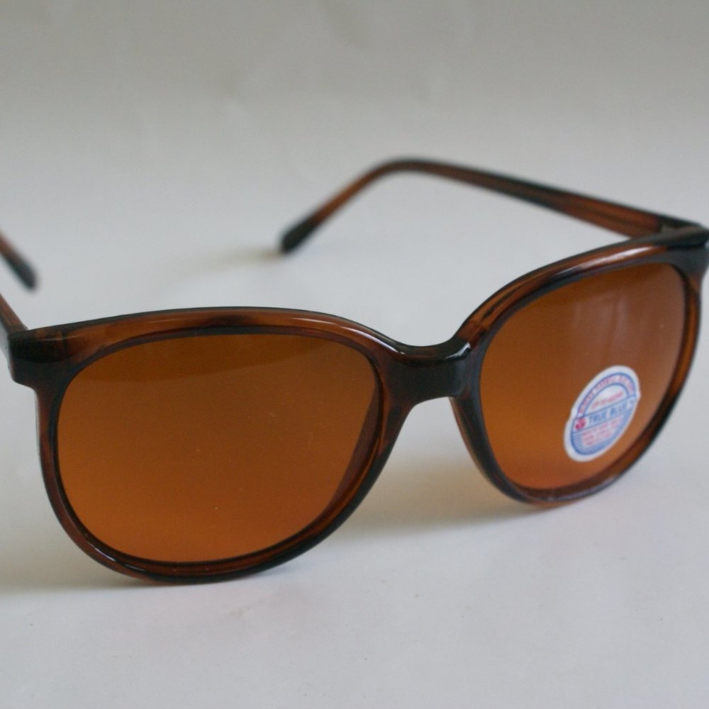NWT True Vintage School Boy / cats eye 80's/90's style True Blue Sunglasses - Picture 3 of 4
